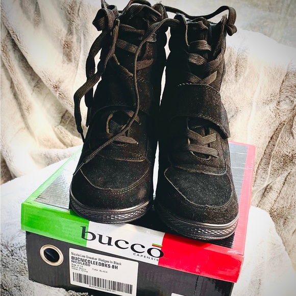 Bucco Nichole Lee Wedge Sneaker In Black Size 8.5 - Picture 2 of 6